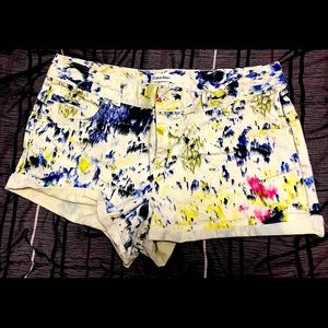 Paint splatter design shorts